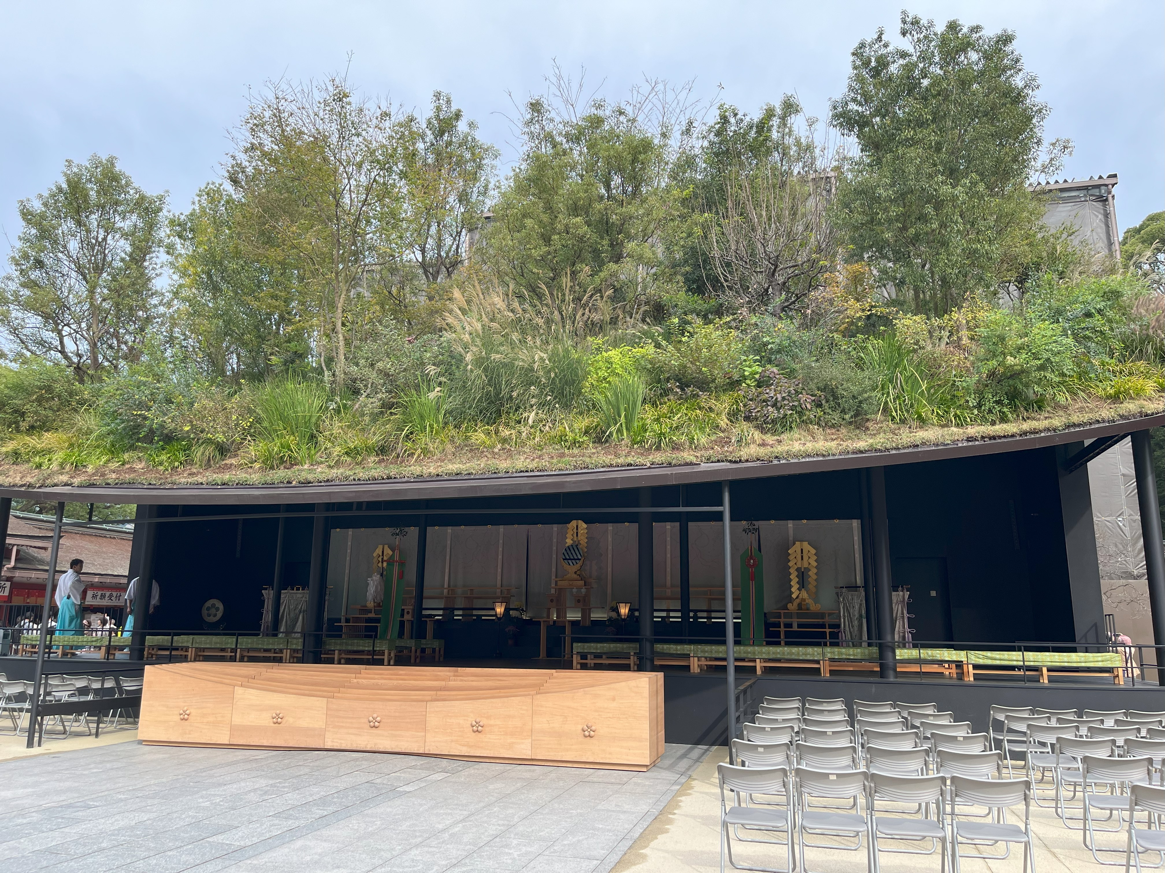 The Tobiume plum tree in the inner precinct, which according to legend flew from Kyoto to Dazaifu