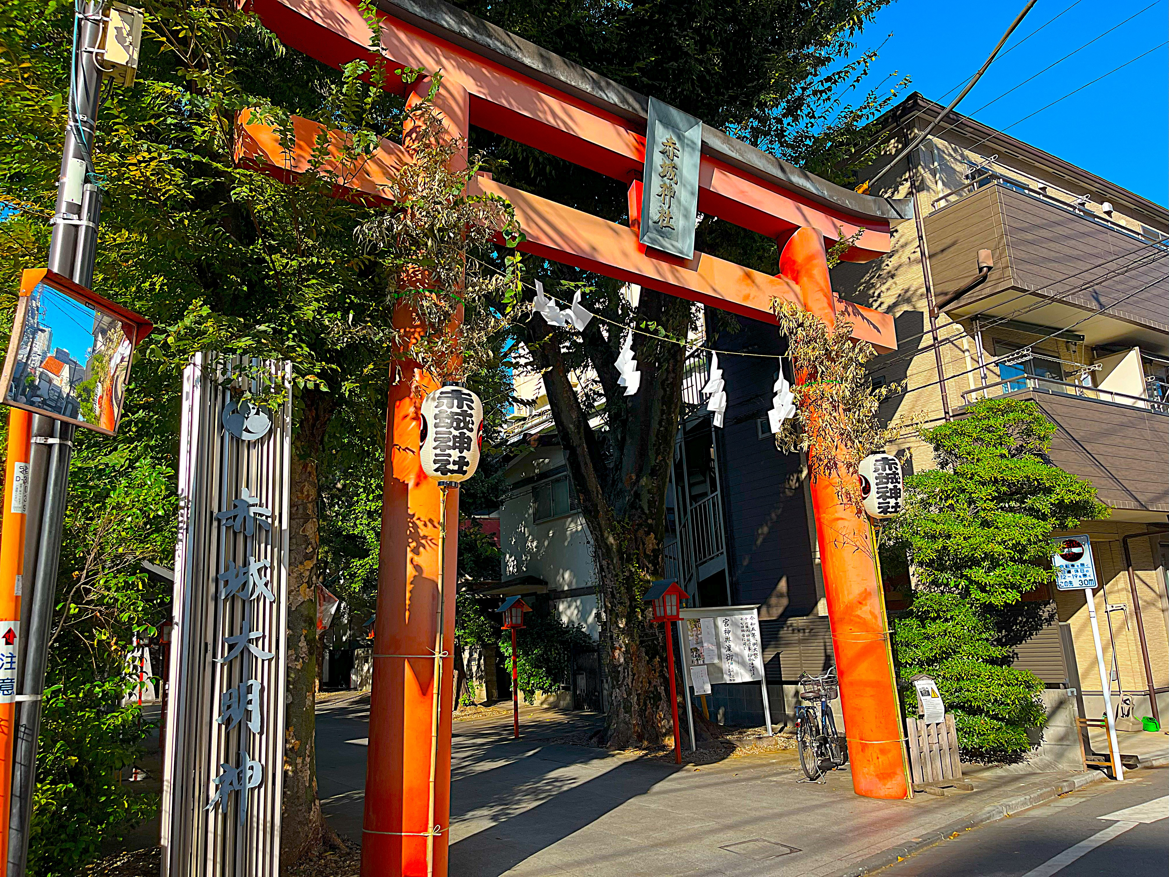 Featured image of post Kagurazaka: The Tokyo Neighborhood That a Hill Kept Intact