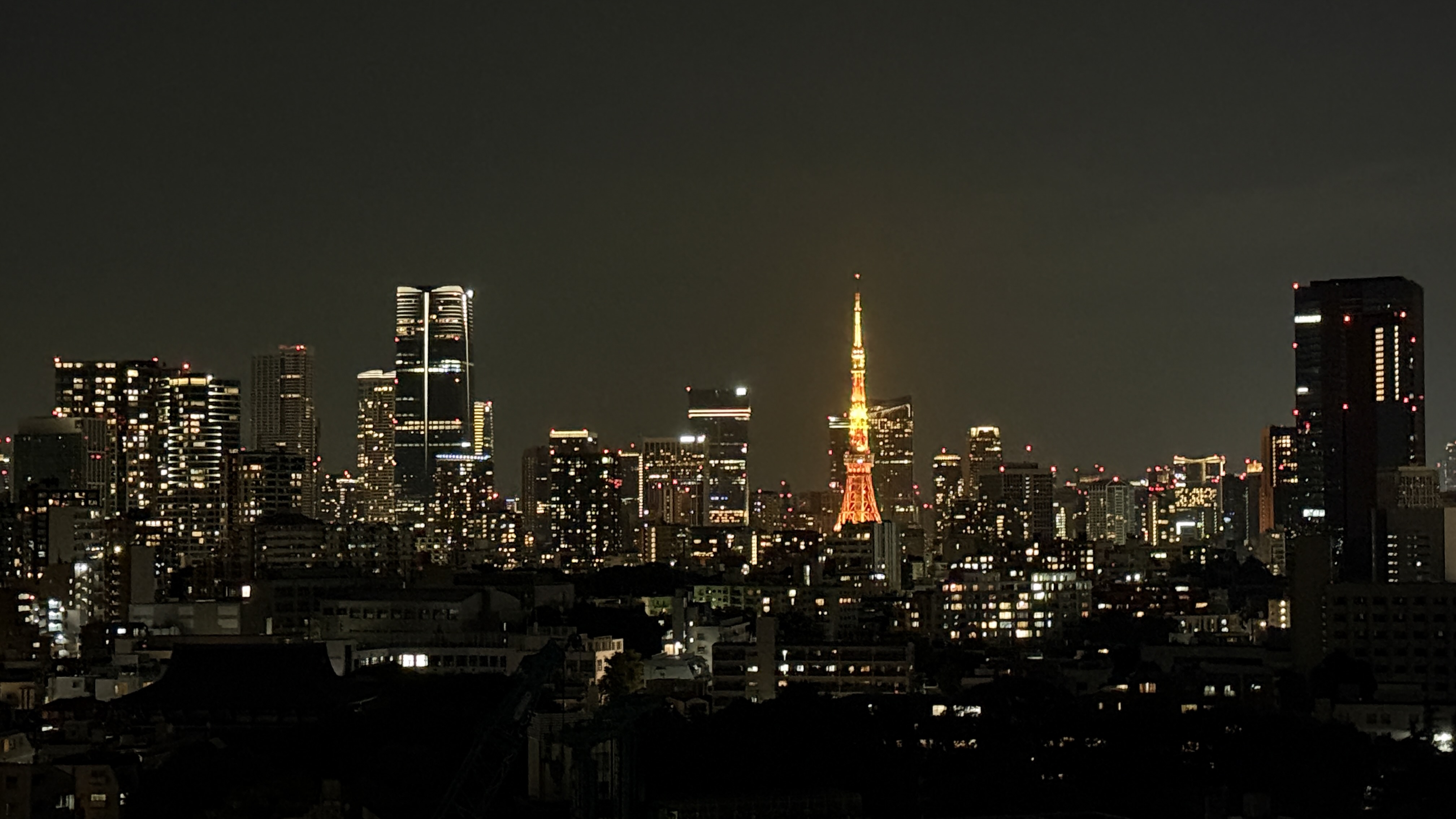 Featured image of post Tokyo Tower: Why Japan's 'Outdated' Landmark Still Matters More Than the Skytree