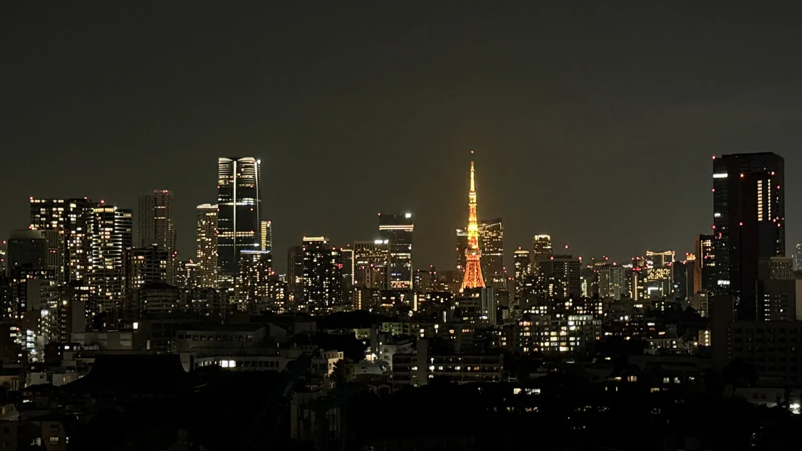 Featured image of post Tokyo Tower: Why Japan's 'Outdated' Landmark Still Matters More Than the Skytree
