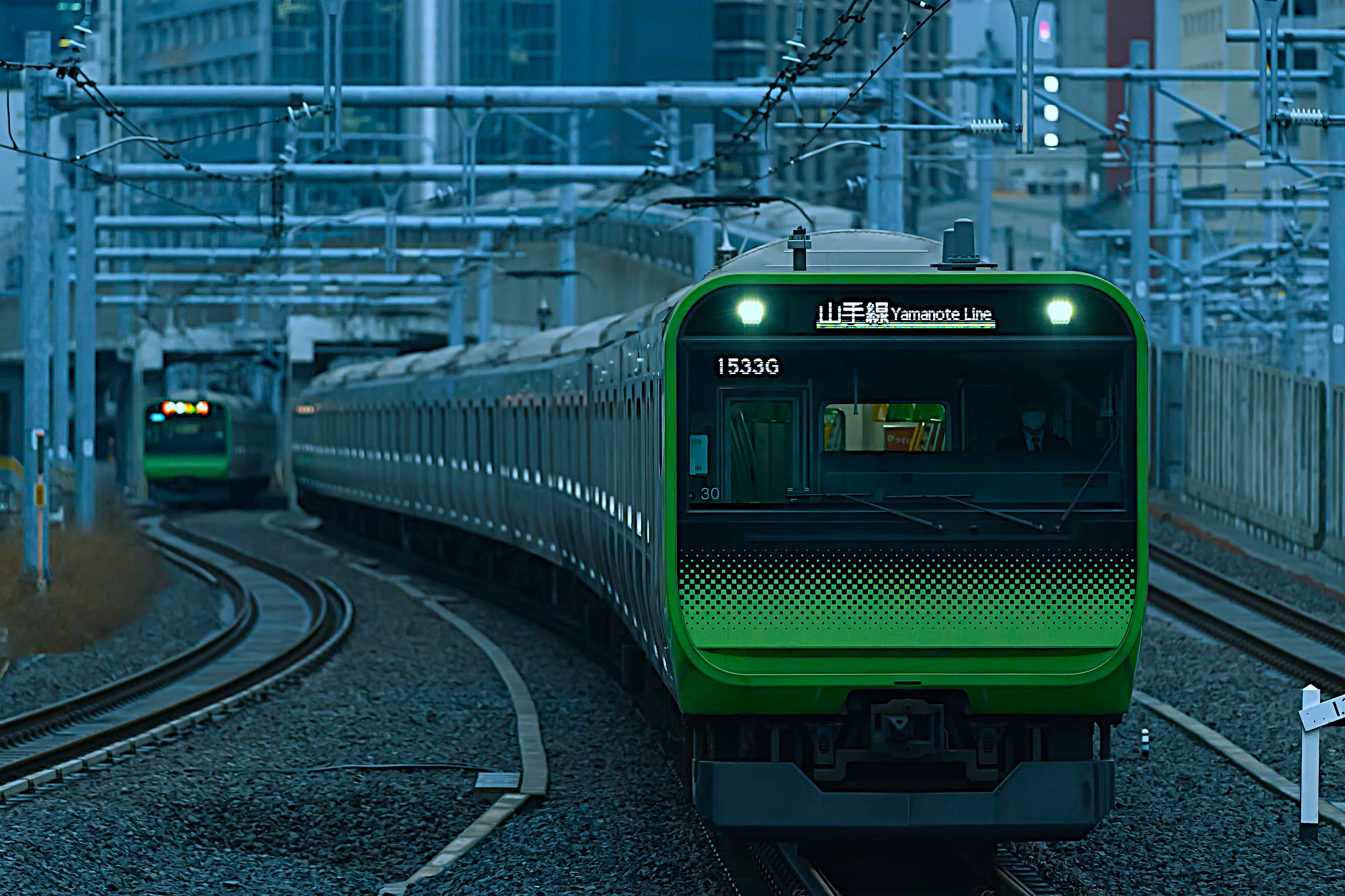 A Yamanote Line train at platform—IC cards work on every stop on this loop